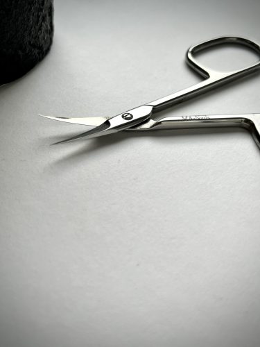 Zita (H-13) Bőrvágó olló Tokkal